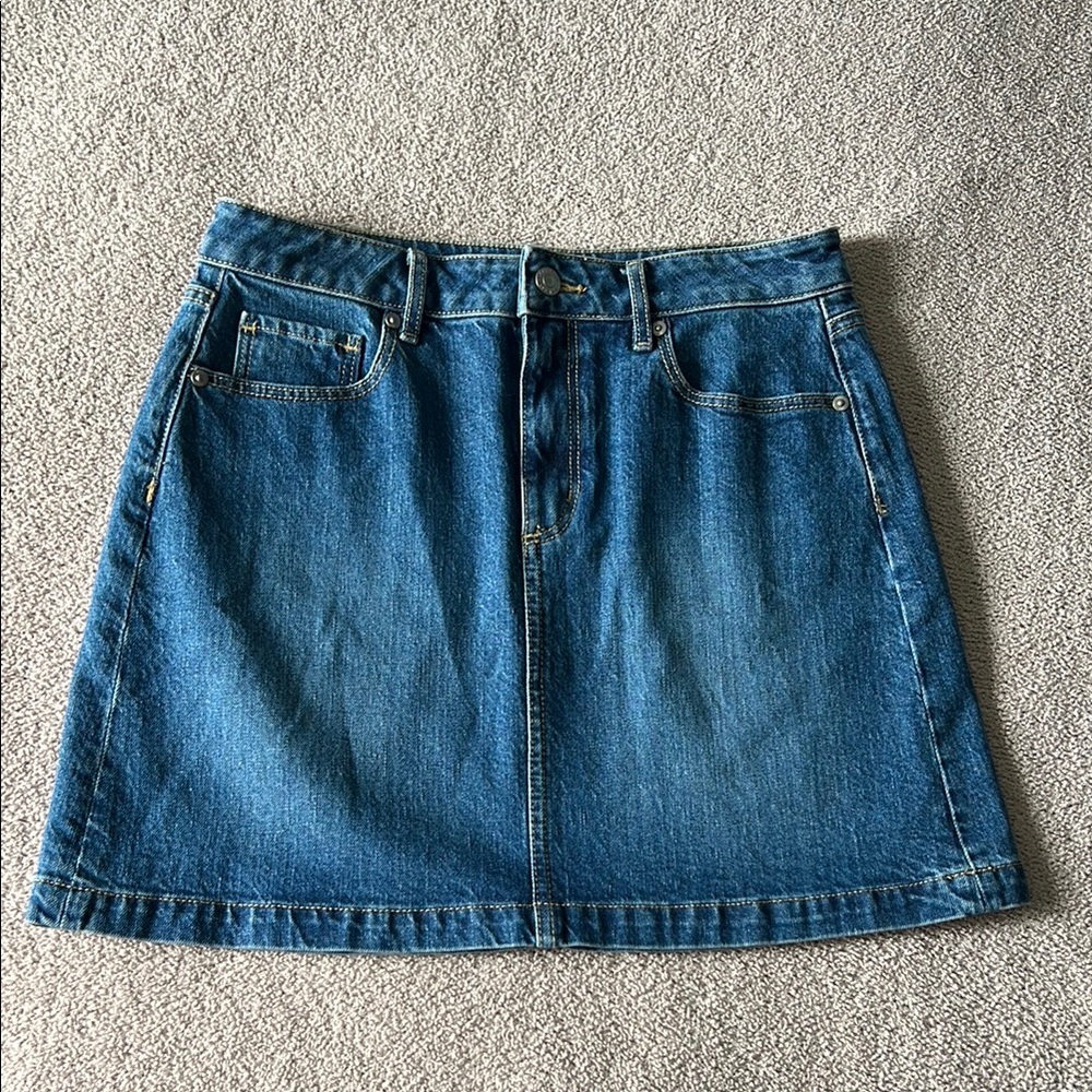LOFT - Classic 90’s / Y2K Blue Denim Skirt - Size 2